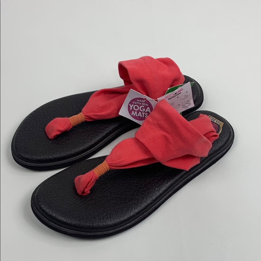 Sanuk Yoga Sling Sandals Size 9 Coral pink brown Comfort Cushion Brand New